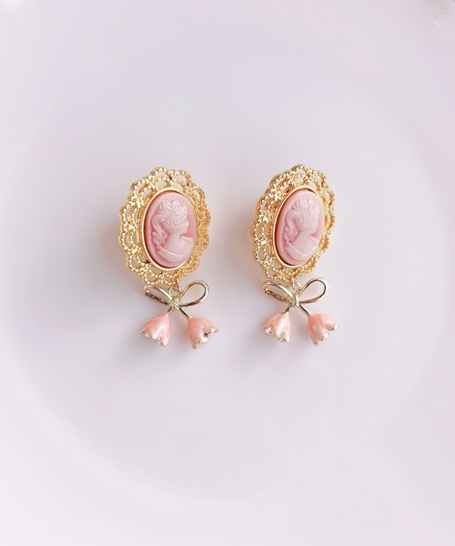 tone(トーン)の「【RosraiE】レディカメオレース リボンフラワー ピアス(MA)(ピアス(両耳用)・レディース・ゴールド・FREE)」の5枚目の写真
