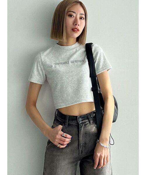EMODA(エモダ)の「エンブロイダリーパイルトップ(Tシャツ/カットソー・レディース・グリーン/ブルー/グレー/ブラック・FREE)」の6枚目の写真