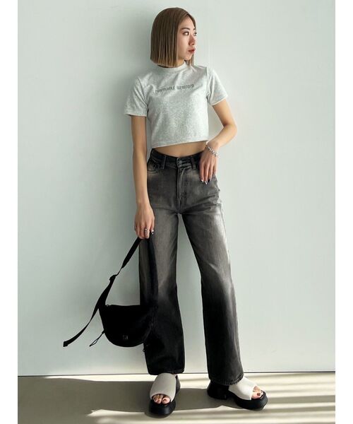 EMODA(エモダ)の「エンブロイダリーパイルトップ(Tシャツ/カットソー・レディース・グリーン/ブルー/グレー/ブラック・FREE)」の8枚目の写真