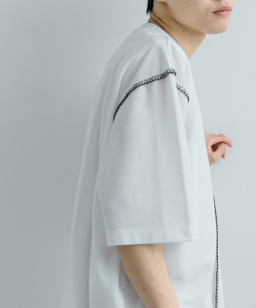 SENSE OF PLACE by URBAN RESEARCH(センスオブプレイスバイアーバンリサーチ)の「『ユニセックス』ブランケットステッチルーズTシャツ(5分袖)(Tシャツ/カットソー・メンズ・パープル/ホワイト/ブラック/グリーン・MEDIUM/LARGE)」の5枚目の写真