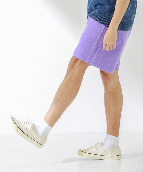 URBAN RESEARCH Sonny Label（アーバンリサーチサニーレーベル）の「コーデュロイイージーバギーショートパンツ（その他パンツ・メンズ・パープル/グリーン系その他/オフホワイト/ブラック/オレンジ・LARGE/MEDIUM）」の13枚目の写真