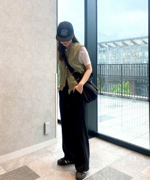 ISOOK（アイスー）の「スウェットワイドパンツ(kiharu select) / スウェットパンツ ワイドパンツ ルーズパンツ（スウェットパンツ・レディース・グレー/ブラック・FREE）」の6枚目の写真