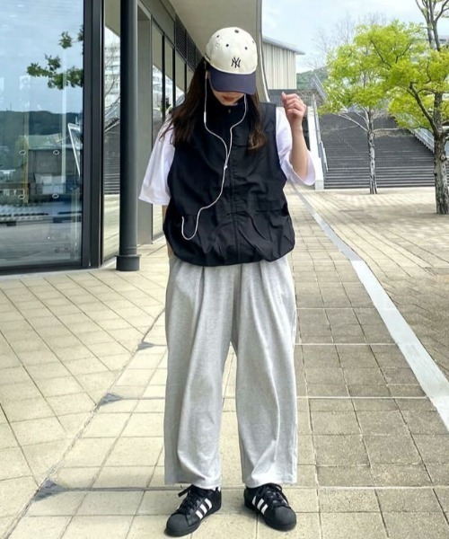 ISOOK（アイスー）の「スウェットワイドパンツ(kiharu select) / スウェットパンツ ワイドパンツ ルーズパンツ（スウェットパンツ・レディース・グレー/ブラック・FREE）」の13枚目の写真