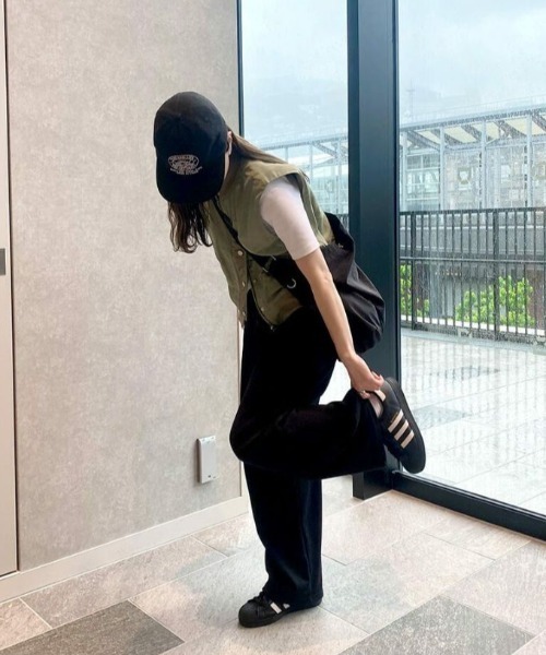 ISOOK（アイスー）の「スウェットワイドパンツ(kiharu select) / スウェットパンツ ワイドパンツ ルーズパンツ（スウェットパンツ・レディース・グレー/ブラック・FREE）」の10枚目の写真