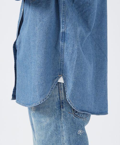 SOMETHING（サムシング）の「＜追加2＞【SOMETHING/サムシング】BIGフィット デニムシャツ / インディゴ / オーバーサイズ / レディース（シャツ/ブラウス・レディース・インディゴブルー・フリー）」の16枚目の写真