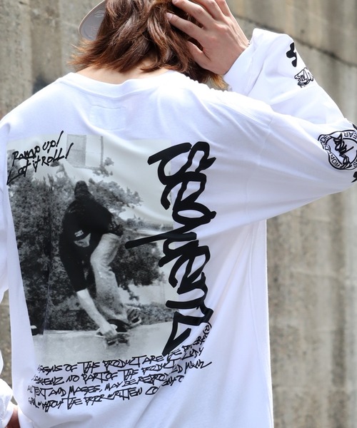SEQUENZ(シークエンズ)の「【SEQUENZ/シークエンズ】O.G COLLAGE PUFF PT L/S TEE / フォトコラージュ パフ プリント 長袖 Tシャツ(Tシャツ/カットソー・メンズ・ブラック/ホワイト/オレンジ/ネイビー・S/M/L/LL)」の2枚目の写真