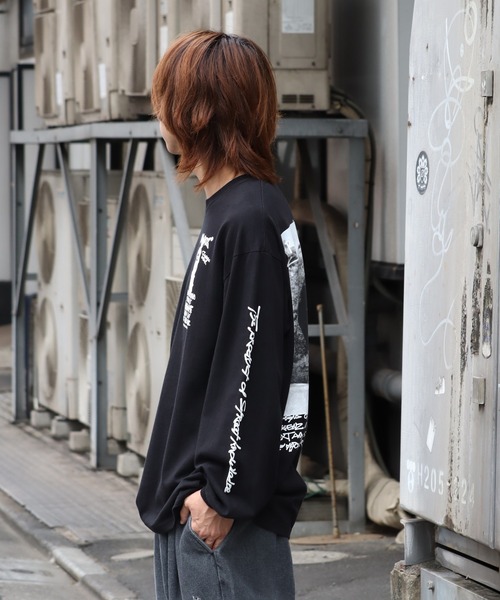 SEQUENZ(シークエンズ)の「【SEQUENZ/シークエンズ】O.G COLLAGE PUFF PT L/S TEE / フォトコラージュ パフ プリント 長袖 Tシャツ(Tシャツ/カットソー・メンズ・ブラック/ホワイト/オレンジ/ネイビー・S/M/L/LL)」の18枚目の写真