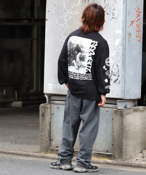 SEQUENZ(シークエンズ)の「【SEQUENZ/シークエンズ】O.G COLLAGE PUFF PT L/S TEE / フォトコラージュ パフ プリント 長袖 Tシャツ(Tシャツ/カットソー・メンズ・ブラック/ホワイト/オレンジ/ネイビー・S/M/L/LL)」の20枚目の写真