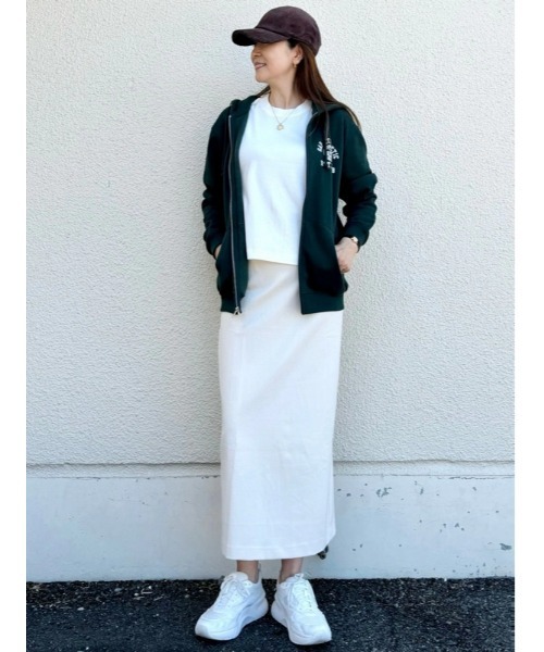 GAP（ギャップ）の「ポンチ ミディ ペンシルスカート（スカート・レディース・ベージュ/ブラック/ライトブラウン・6/4/00/0/2）」の22枚目の写真