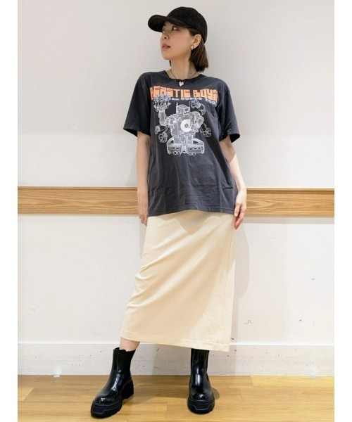 GAP（ギャップ）の「ポンチ ミディ ペンシルスカート（スカート・レディース・ベージュ/ブラック/ライトブラウン・6/4/00/0/2）」の20枚目の写真