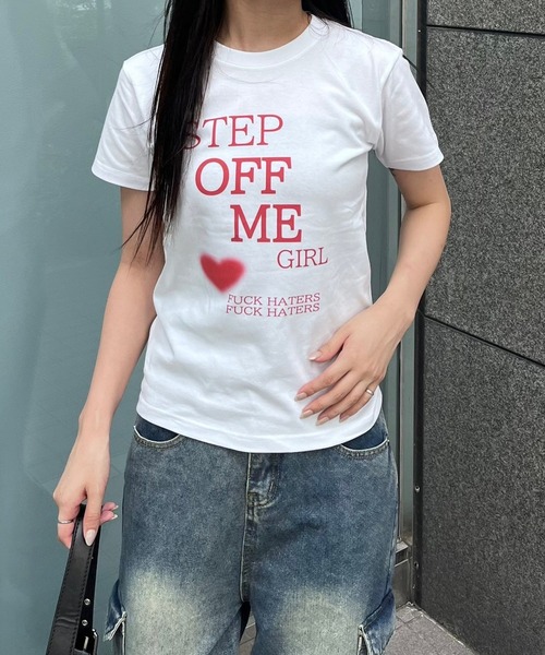 fiere(フィエール)の「ショート丈ハートモチーフデザイン半袖Tシャツ(Tシャツ/カットソー・レディース・ホワイト・X-SMALL)」の2枚目の写真