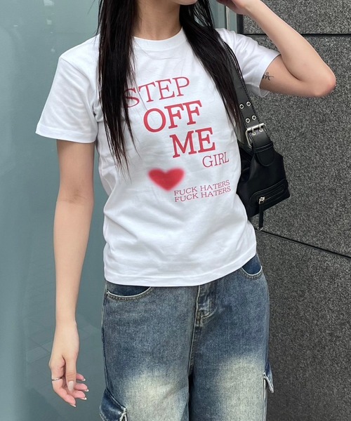 fiere(フィエール)の「ショート丈ハートモチーフデザイン半袖Tシャツ(Tシャツ/カットソー・レディース・ホワイト・X-SMALL)」の4枚目の写真