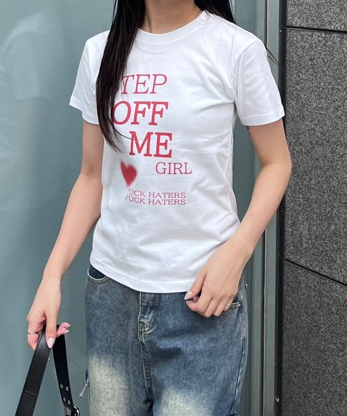 fiere(フィエール)の「ショート丈ハートモチーフデザイン半袖Tシャツ(Tシャツ/カットソー・レディース・ホワイト・X-SMALL)」の6枚目の写真