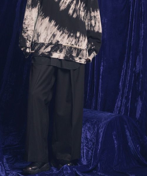 MAISON SPECIAL(メゾンスペシャル)の「《UNISEX》【Italian Dead Stock Fabric】Two-Tuck Wide Pants/ツータックワイドパンツ 【MAISON SPECIAL/メゾンスペシャル】(その他パンツ・メンズ・ダークブラック/グレー/ブラック/カーキ/ラベンダー/ライトグレー/ブラウン/キャメル・0/1)」の3枚目の写真