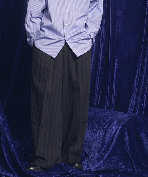MAISON SPECIAL(メゾンスペシャル)の「《UNISEX》【Italian Dead Stock Fabric】Two-Tuck Wide Pants/ツータックワイドパンツ 【MAISON SPECIAL/メゾンスペシャル】(その他パンツ・メンズ・ダークブラック/グレー/ブラック/カーキ/ラベンダー/ライトグレー/ブラウン/キャメル・0/1)」の4枚目の写真
