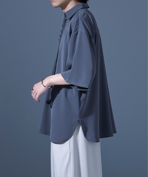 Ellno Loset(エルノロゼット)の「レースアップスキッパードレープシャツ(シャツ/ブラウス・メンズ・ブラック/ブルーグレー・LARGE/SMALL/MEDIUM)」の20枚目の写真
