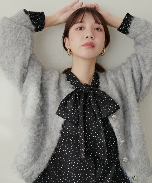 natural couture(ナチュラルクチュール)の「【ako】シャーリングカフスBIGボータイブラウス(シャツ/ブラウス・レディース・ベージュ/ネイビー/その他1/その他2/オフホワイト・FREE)」の14枚目の写真