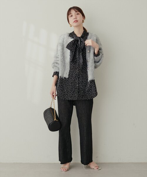 natural couture(ナチュラルクチュール)の「【ako】シャーリングカフスBIGボータイブラウス(シャツ/ブラウス・レディース・ベージュ/ネイビー/その他1/その他2/オフホワイト・FREE)」の15枚目の写真