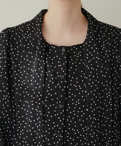 natural couture(ナチュラルクチュール)の「【ako】シャーリングカフスBIGボータイブラウス(シャツ/ブラウス・レディース・ベージュ/ネイビー/その他1/その他2/オフホワイト・FREE)」の22枚目の写真
