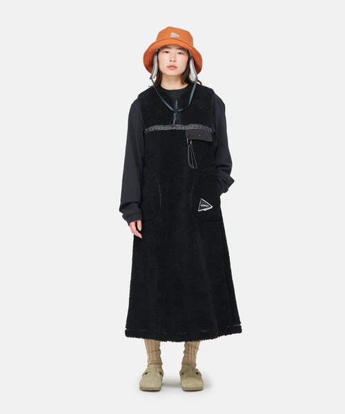 and wander（アンドワンダー）の「【Gramicci×and wander】JQ TAPE FLEECE DRESS | JQテープフリースドレス（ワンピース・レディース・ライトグレー/ブラック・S/M/L）」の2枚目の写真