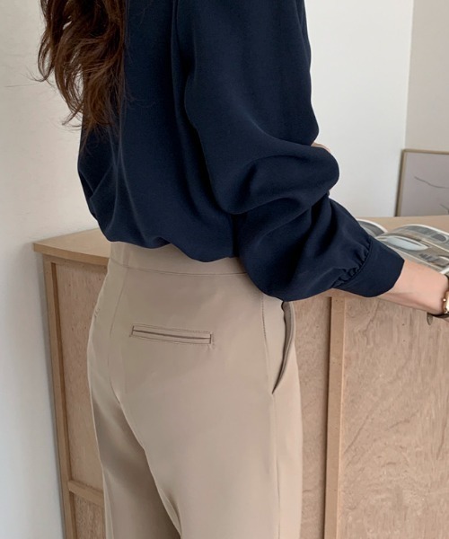 ECLIN（エクラン）の「開襟ボリュウーム袖シャツブラウス（シャツ/ブラウス・レディース・グレー/ブルー/ホワイト/ネイビー・M/L/XL）」の8枚目の写真