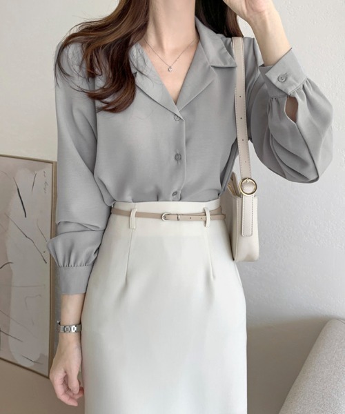 ECLIN（エクラン）の「開襟ボリュウーム袖シャツブラウス（シャツ/ブラウス・レディース・グレー/ブルー/ホワイト/ネイビー・M/L/XL）」の17枚目の写真