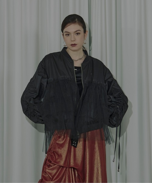 Ezick（エジック）の「Shirring sleeveボリュームチュールMA1（MA-1・レディース・ライトグレー/ブラック・FREE）」の4枚目の写真