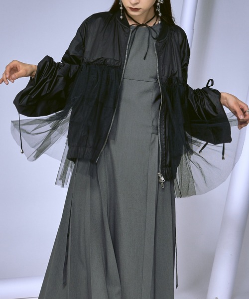 Ezick（エジック）の「Shirring sleeveボリュームチュールMA1（MA-1・レディース・ライトグレー/ブラック・FREE）」の5枚目の写真