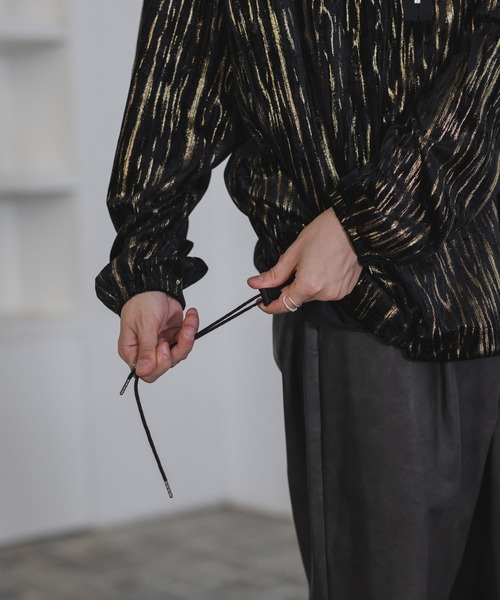 CASPER JOHN(キャスパージョン)の「Foilvelor half zip sweat/ホイルベロアハーフジップスウェット(スウェット・メンズ・ブラック/グレー・X-SMALL/SMALL/MEDIUM/LARGE)」の4枚目の写真