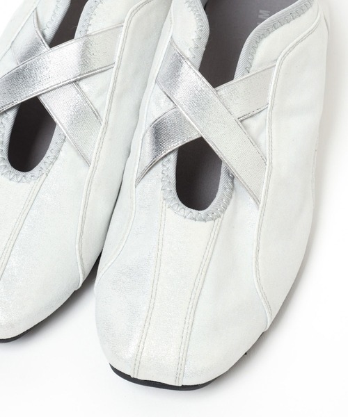 LEPSIM（レプシィム）の「クロスフラットバレエ　207451（バレエシューズ・レディース・ブラック/シルバー・LARGE/MEDIUM）」の14枚目の写真