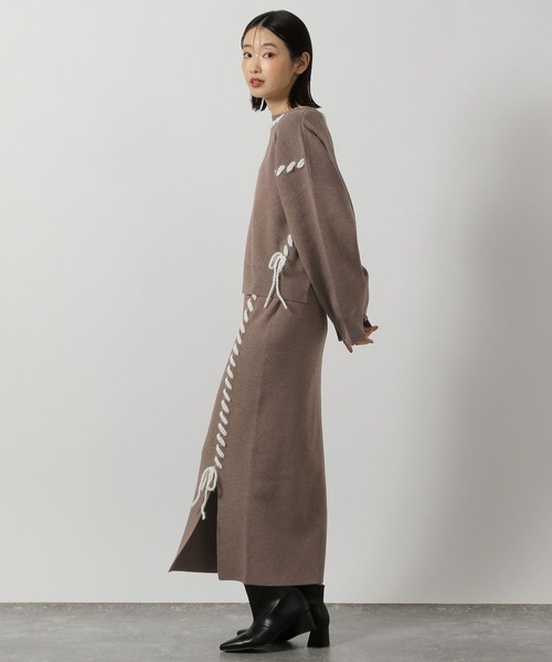 LAKOLE（ラコレ）の「ハンドステッチニットプルオーバー / 143183（ニット/セーター・レディース・チャコール/モカ/アイボリー/ブラック/ライトグレー/ブラウン・FREE）」の16枚目の写真