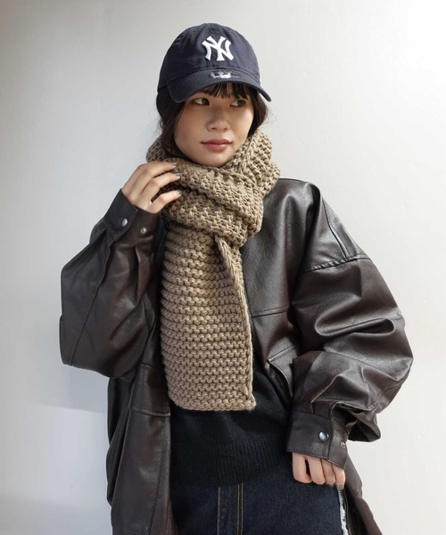 CORNERS（コーナーズ）の「【福本莉子さん着用】ガーター編みローゲージニットマフラー（マフラー・レディース・アイボリー/ネイビー/ボルドー/ピンク/ブラウン/ライトグレー/ブラック・FREE）」の15枚目の写真