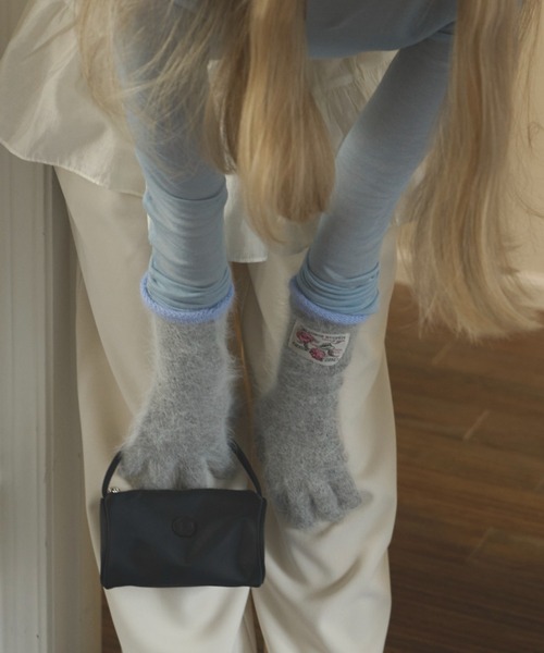 GIUNON（ジウノン）の「mohair touch bicolor gloves / モヘアタッチバイカラー手袋（手袋・レディース・ミント/ブルー/グレー/ホワイト/ブラウン・FREE）」の3枚目の写真