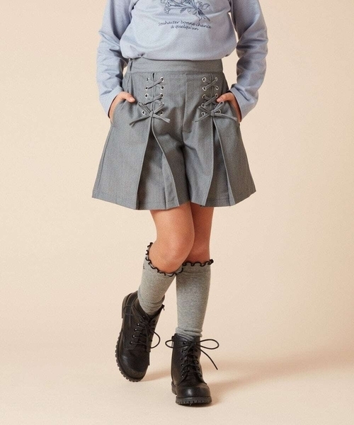 a.v.v（アーヴェヴェ）の「[140-150]ダブルレースアップショートパンツ（その他パンツ・キッズ・グレー/ベージュ・150/140）」の2枚目の写真