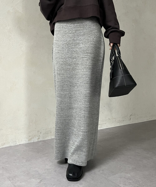 Thevon（ゼボン）の「ラメリブニットナロースカート（スカート・レディース・ブラック/ベージュ/グレー/ブルー・FREE）」の14枚目の写真