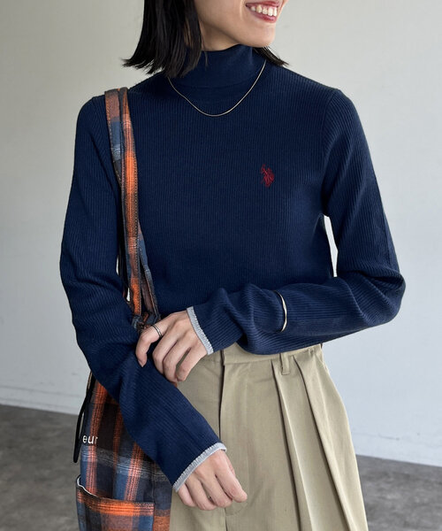CPCM(シーピーシーエム)の「【U.S. POLO ASSN. 】ウォッシャブルハイネックニット(ニット/セーター・レディース・アイボリー/ブラック/ネイビー/オレンジ/ホワイト・FREE)」の4枚目の写真