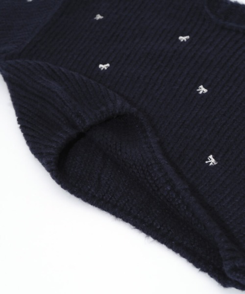 flower（フラワー）の「スウィートエンブロイダリーニット（ニット/セーター・レディース・ネイビー/レッド/アイボリー・FREE）」の16枚目の写真