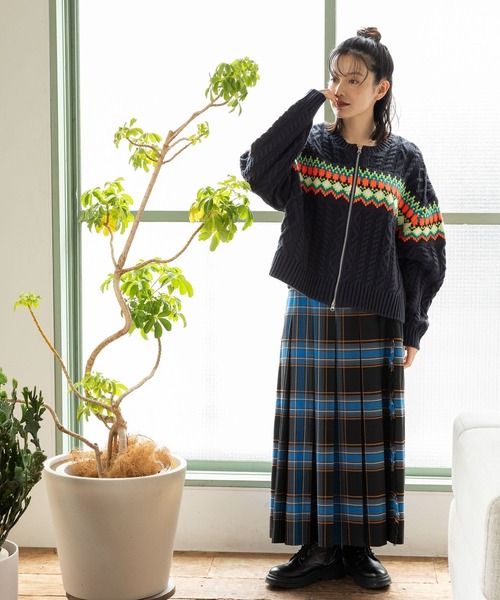 極美品 24年マークアンドロナ Pave Twinkle Knit カーディガン 極美品 24年マークアンドロナ Pave Twinkle Knit カーディガン