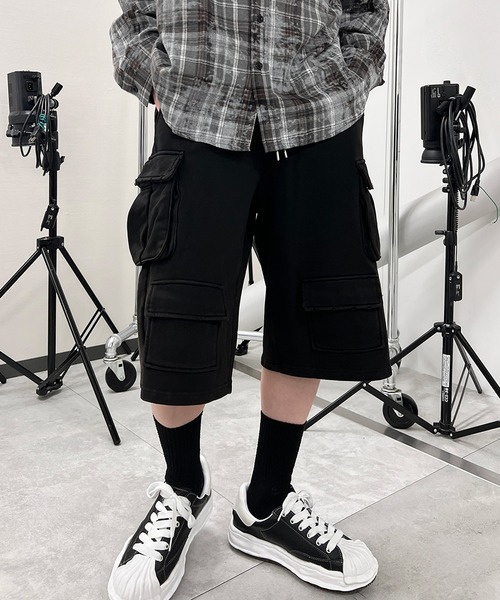 Figments（フィグメンツ）の「ヴィンテージマルチカーゴスウェットハーフパンツ（スウェットパンツ・レディース・スミクロ/ブラック系その他・FREE）」の2枚目の写真