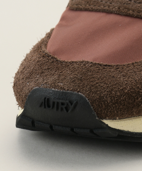 【AUTRY】☆即日発送・即購入可能☆ ベージュ スニーカー aut270swwlwnc-t.jpg