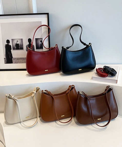 セール】【2種類のショルダーストラップ入り】レザータッチ