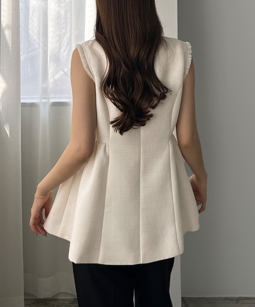 Louere（ルエレ）の「ゴールドボタンペプラムフリンジベスト（ベスト・レディース・ブラウン系その他/アイボリー/ブラック・X-LARGE/LARGE/MEDIUM/SMALL）」の16枚目の写真