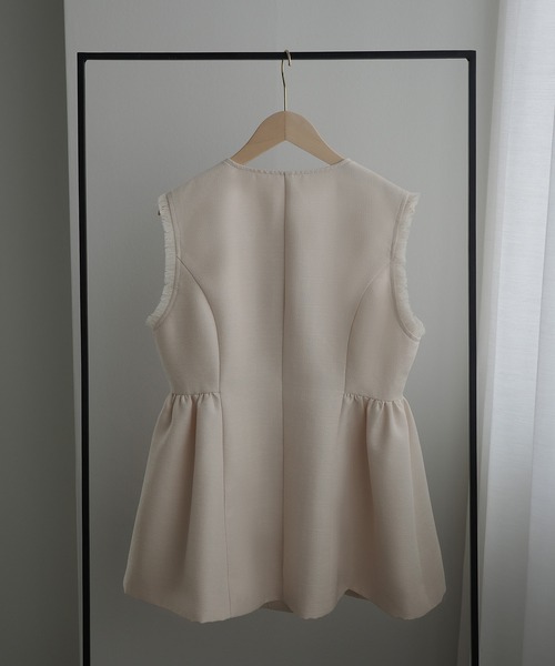 Louere（ルエレ）の「ゴールドボタンペプラムフリンジベスト（ベスト・レディース・ブラウン系その他/アイボリー/ブラック・X-LARGE/LARGE/MEDIUM/SMALL）」の9枚目の写真