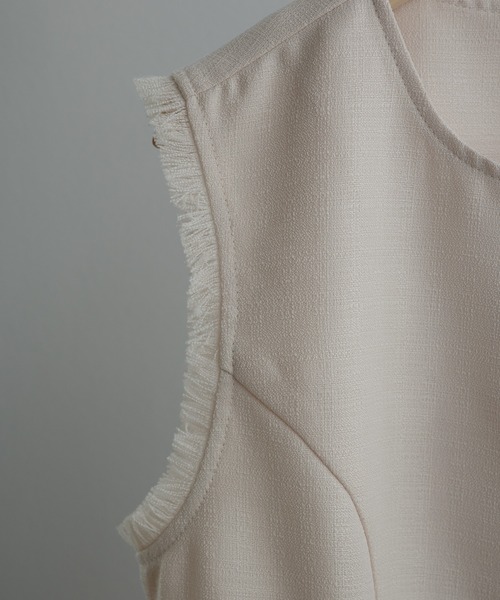 Louere（ルエレ）の「ゴールドボタンペプラムフリンジベスト（ベスト・レディース・ブラウン系その他/アイボリー/ブラック・X-LARGE/LARGE/MEDIUM/SMALL）」の11枚目の写真