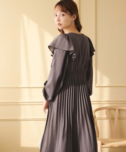 fifth（フィフス）の「フリルデザインパールボタンワンピース（ワンピース・レディース・ピンク/ブラック/チャコールグレー・M）」の11枚目の写真