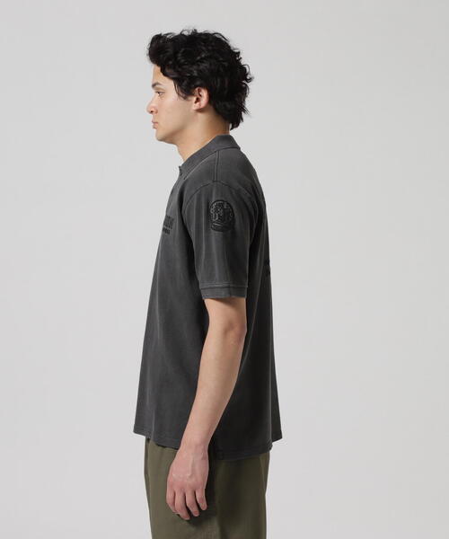 AVIREX（アヴィレックス）の「FADE WASH LAST CRUISE EMB POLO SHIRT / フェイドウォッシ ラストクルーズ 刺繍 ポロシャツ / AVIREX / アヴィレックス（ポロシャツ・メンズ・チャコールグレー/ホワイト系2/その他18・XL/2XL/L/M）」の12枚目の写真