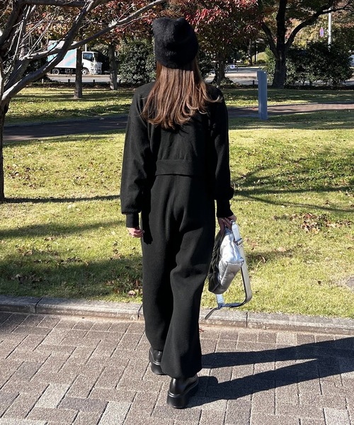 pelleqブラックニットサロペット Green Parks（グリーンパークス）の「ニットサロペット（サロペット