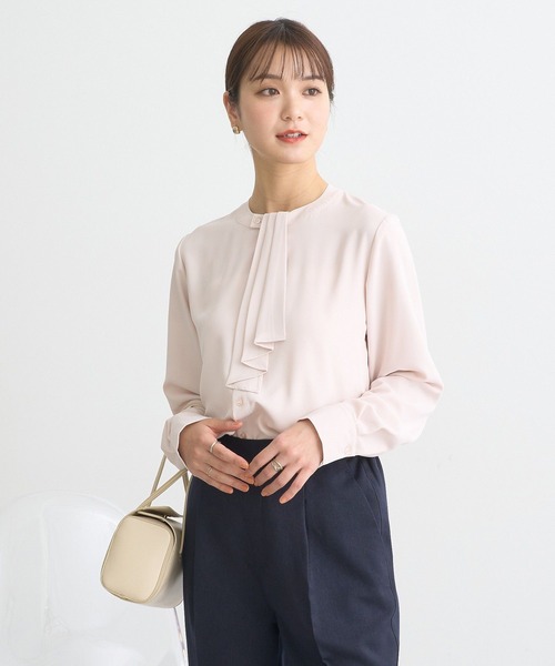 earth music&ecology(アースミュージックアンドエコロジー)の「2WAYボウタイブラウス(シャツ/ブラウス・レディース・オフホワイト/サックスブルー/ピンクベージュ/ドット・FREE)」の16枚目の写真