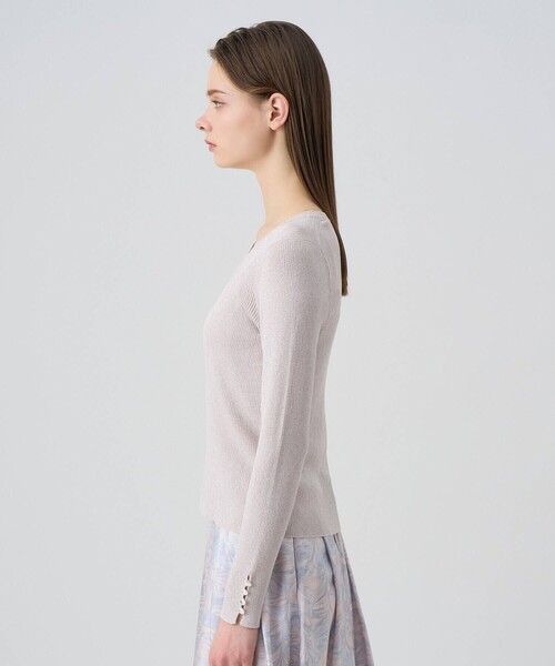 ANAYI(アナイ)の「LUREX リブ プルオーバー(ニット/セーター・レディース・シルバー/ピンク・36/38)」の4枚目の写真