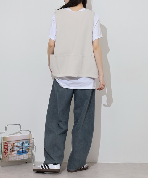 On One's Own(オンワンズオン)の「ピンタック織りゆったりベスト(ベスト・レディース・アイボリー・M)」の7枚目の写真
